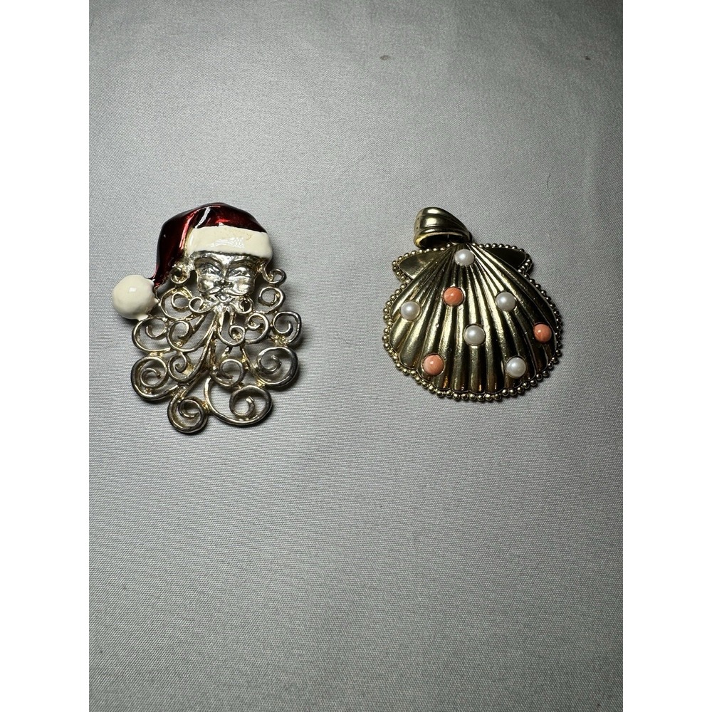 Lot of (2) Vintage Necklaces Charm-Pendant/Scarf Medallions Santa & Shell
